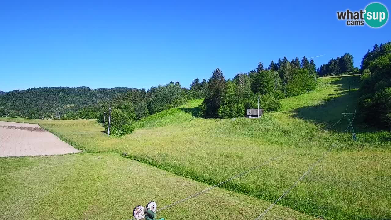 Spletna kamera Smučišče Senožeta – smučarsko središče v Srednji vasi pri Bohinju