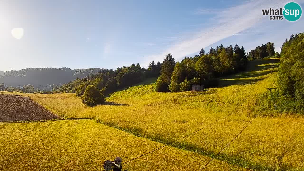 Web kamera Smučišče Senožeta – Skijalište u Srednjoj Vasi kod Bohinja