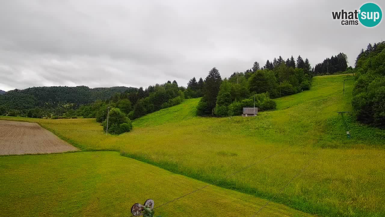 Spletna kamera Smučišče Senožeta – smučarsko središče v Srednji vasi pri Bohinju