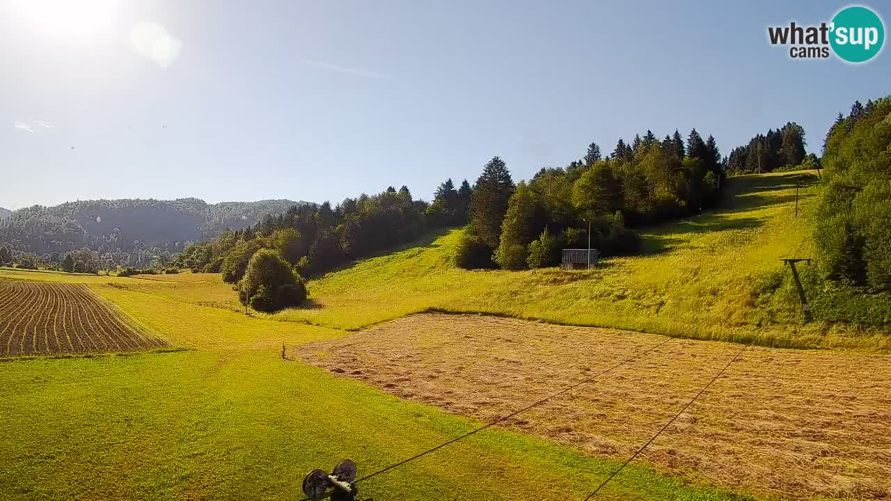 Spletna kamera Smučišče Senožeta – smučarsko središče v Srednji vasi pri Bohinju