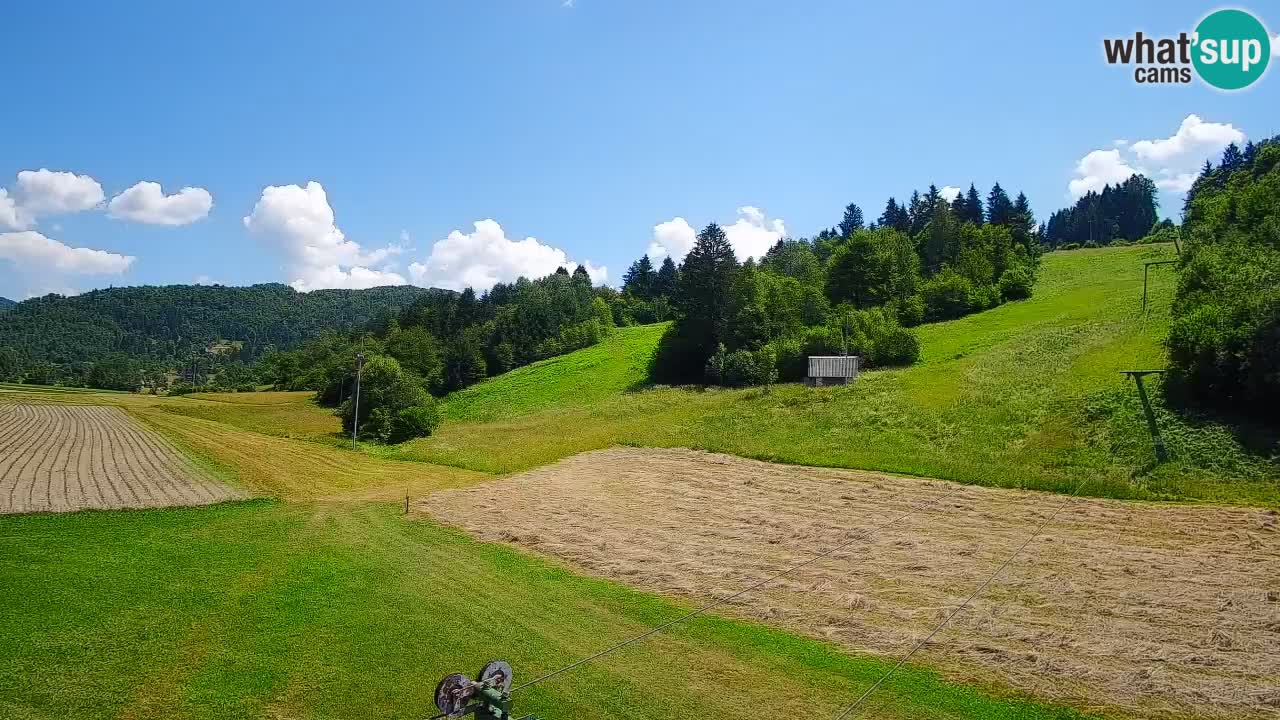 Spletna kamera Smučišče Senožeta – smučarsko središče v Srednji vasi pri Bohinju