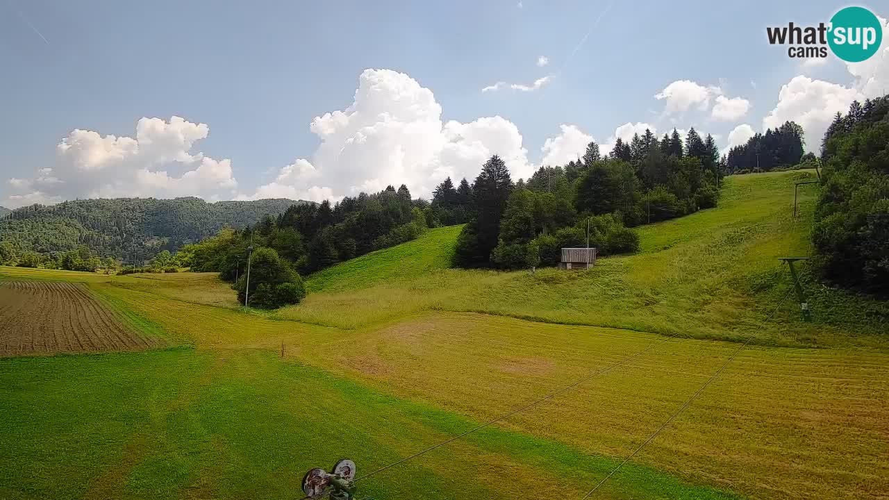 Spletna kamera Smučišče Senožeta – smučarsko središče v Srednji vasi pri Bohinju