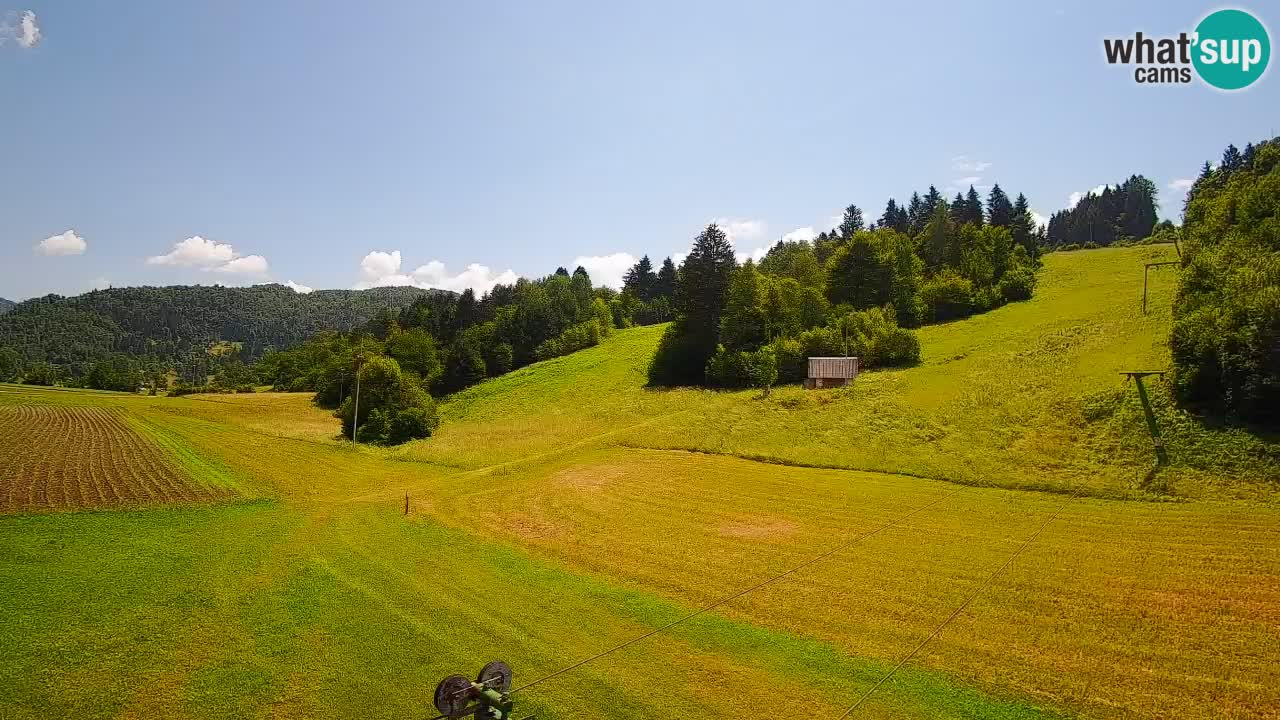 Spletna kamera Smučišče Senožeta – smučarsko središče v Srednji vasi pri Bohinju