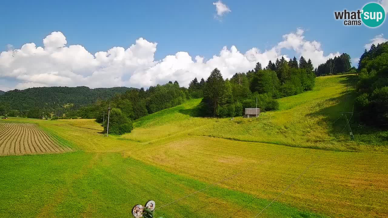 Spletna kamera Smučišče Senožeta – smučarsko središče v Srednji vasi pri Bohinju