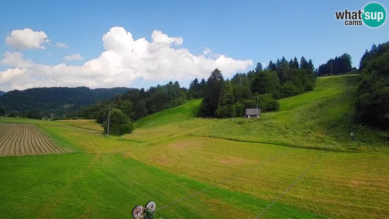 Spletna kamera Smučišče Senožeta – smučarsko središče v Srednji vasi pri Bohinju
