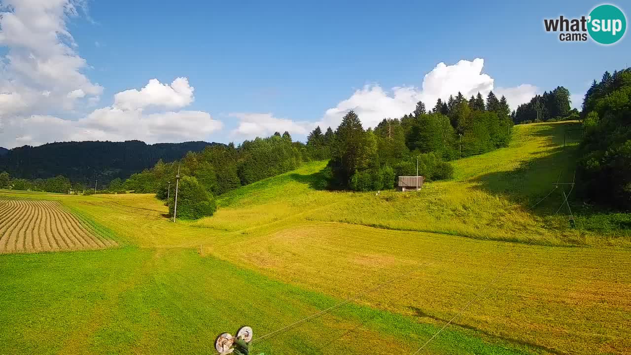 Spletna kamera Smučišče Senožeta – smučarsko središče v Srednji vasi pri Bohinju