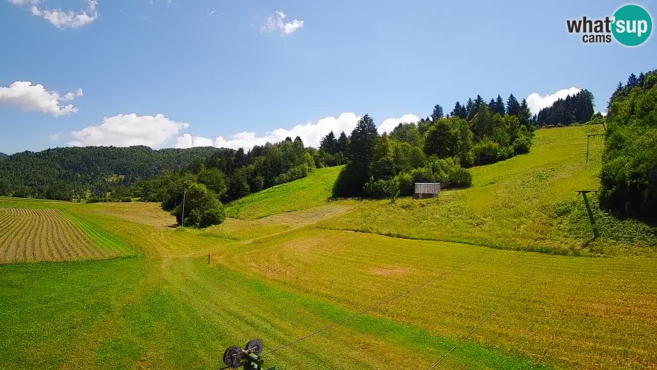 Spletna kamera Smučišče Senožeta – smučarsko središče v Srednji vasi pri Bohinju