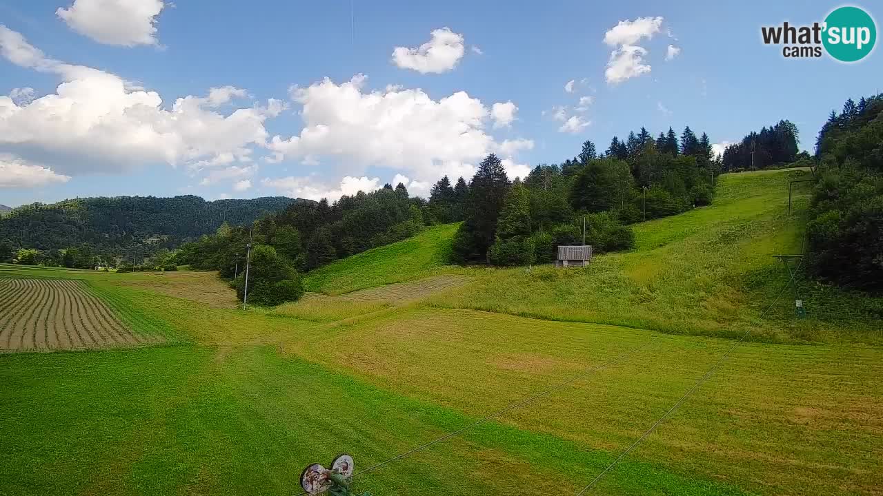 Spletna kamera Smučišče Senožeta – smučarsko središče v Srednji vasi pri Bohinju