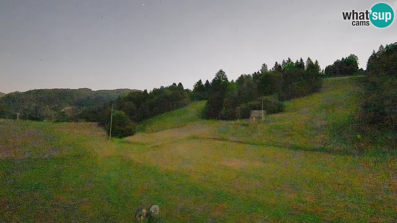 Spletna kamera Smučišče Senožeta – smučarsko središče v Srednji vasi pri Bohinju