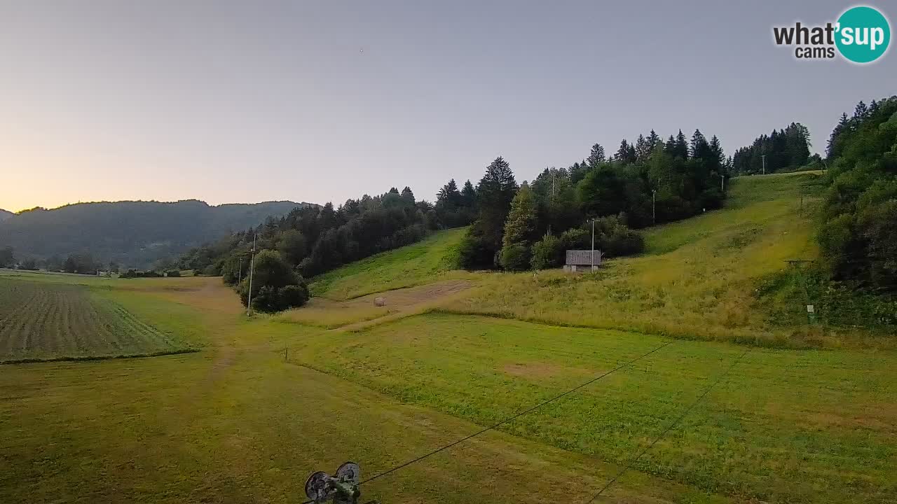 Spletna kamera Smučišče Senožeta – smučarsko središče v Srednji vasi pri Bohinju