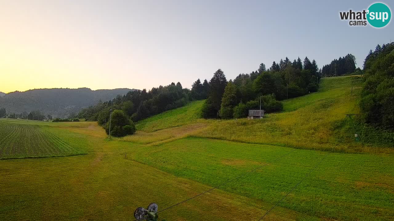 Web kamera Smučišče Senožeta – Skijalište u Srednjoj Vasi kod Bohinja
