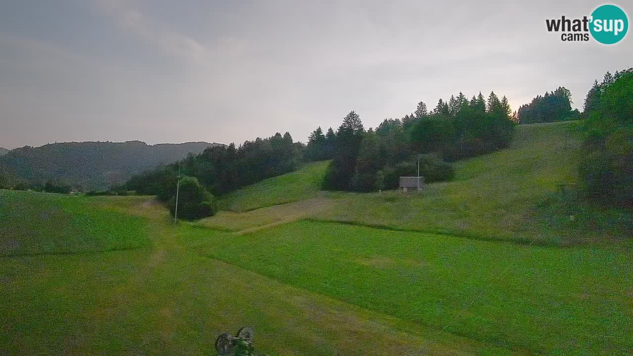 Web kamera Smučišče Senožeta – Skijalište u Srednjoj Vasi kod Bohinja