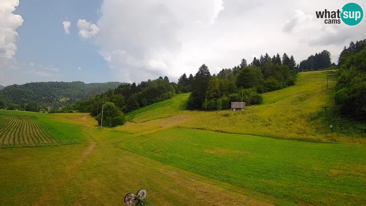 Spletna kamera Smučišče Senožeta – smučarsko središče v Srednji vasi pri Bohinju