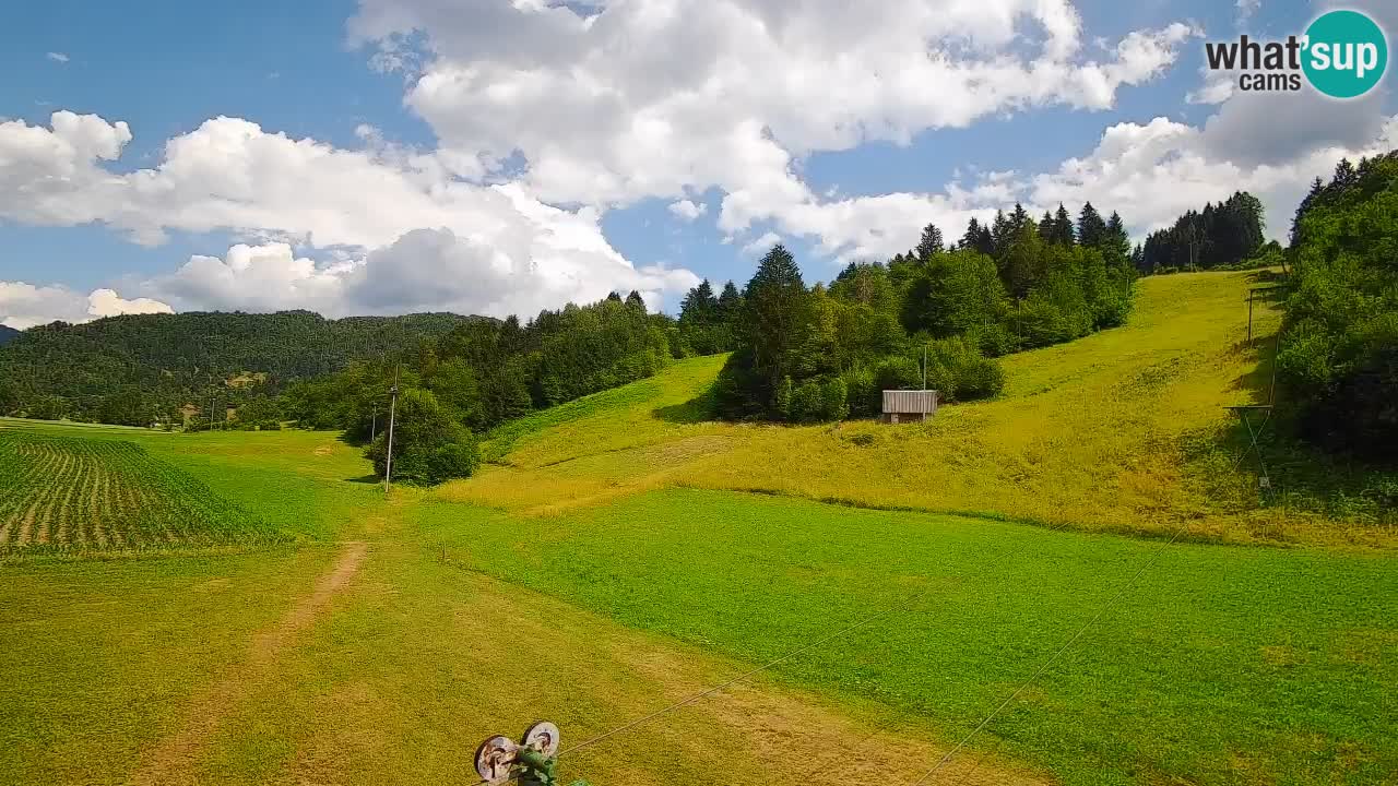 Spletna kamera Smučišče Senožeta – smučarsko središče v Srednji vasi pri Bohinju