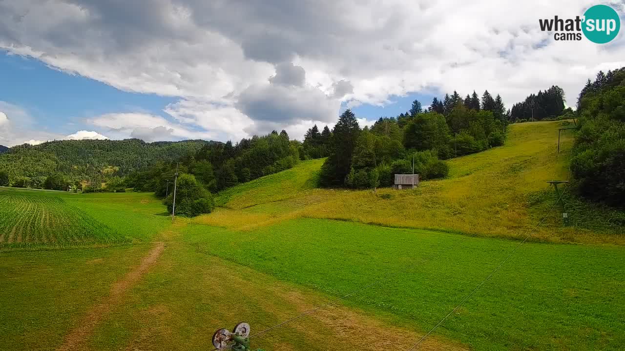 Spletna kamera Smučišče Senožeta – smučarsko središče v Srednji vasi pri Bohinju