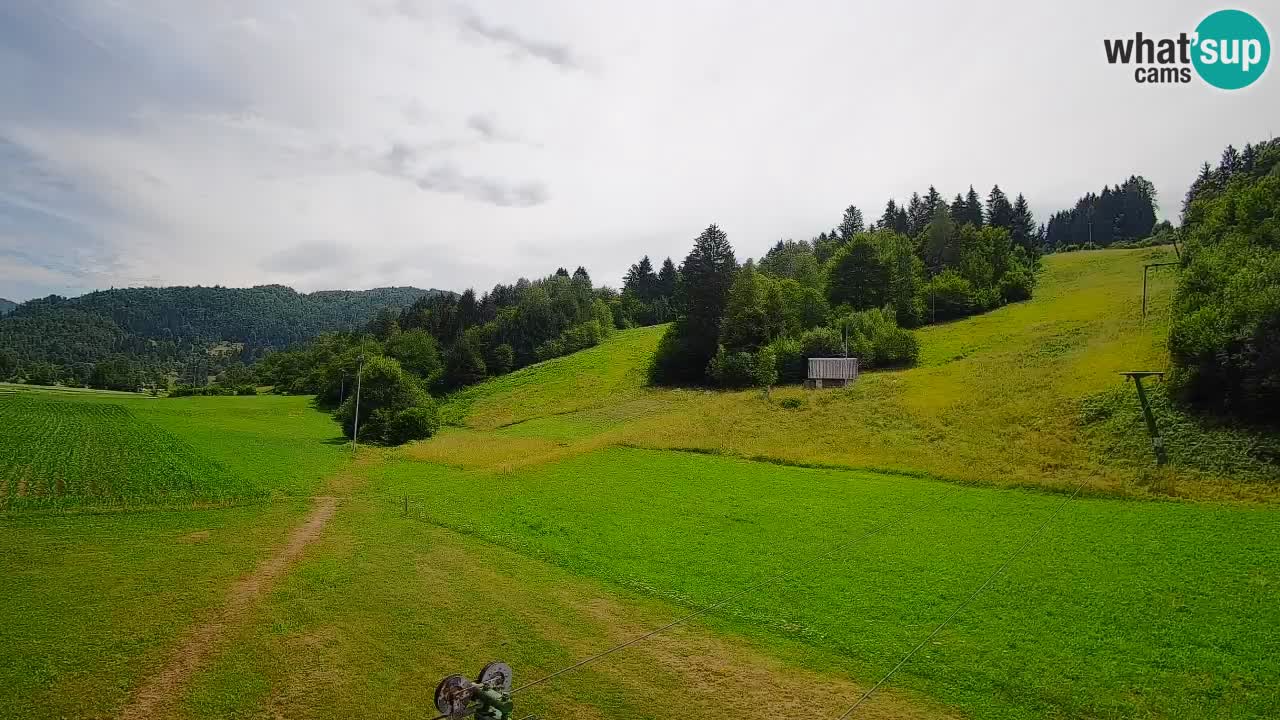 Spletna kamera Smučišče Senožeta – smučarsko središče v Srednji vasi pri Bohinju