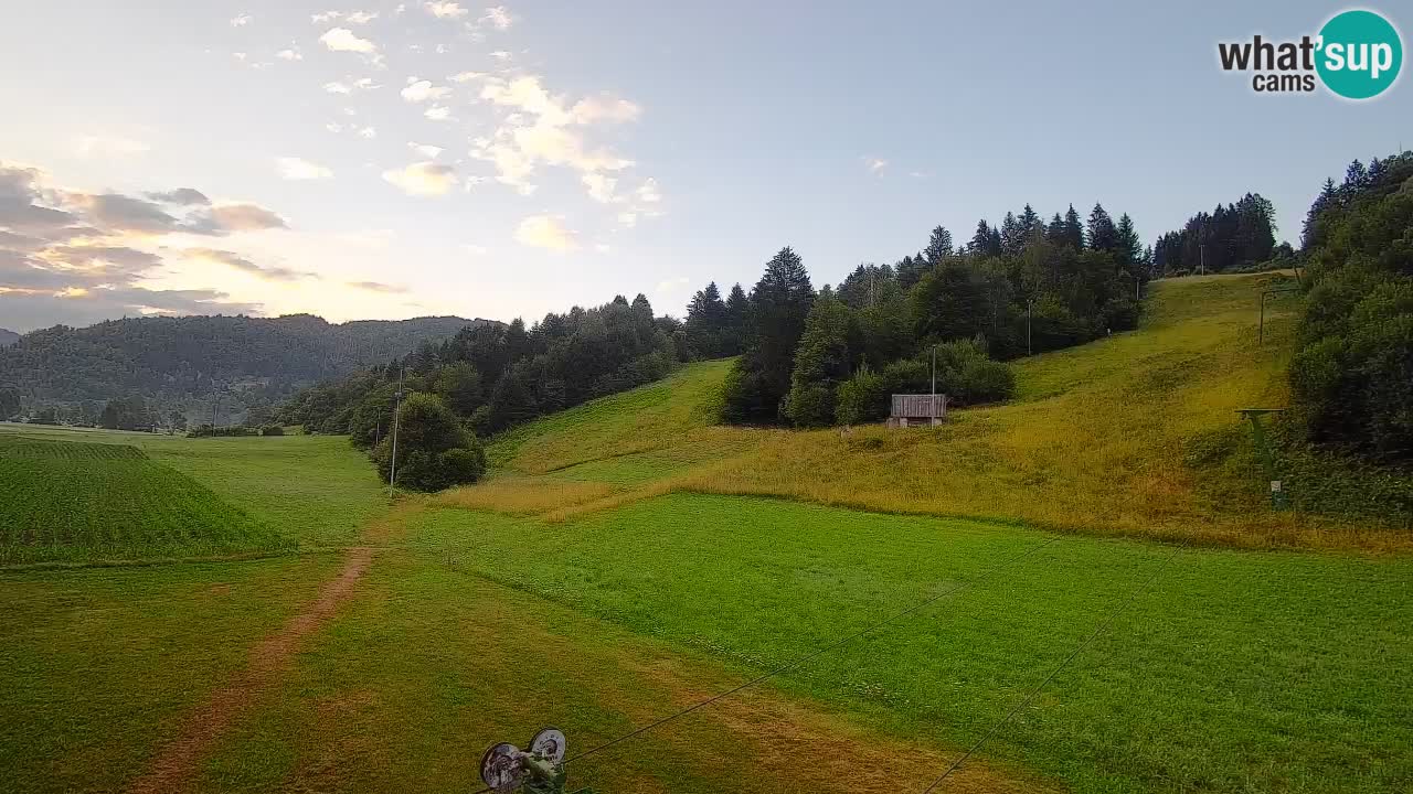 Spletna kamera Smučišče Senožeta – smučarsko središče v Srednji vasi pri Bohinju