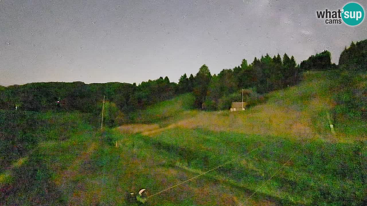 Spletna kamera Smučišče Senožeta – smučarsko središče v Srednji vasi pri Bohinju