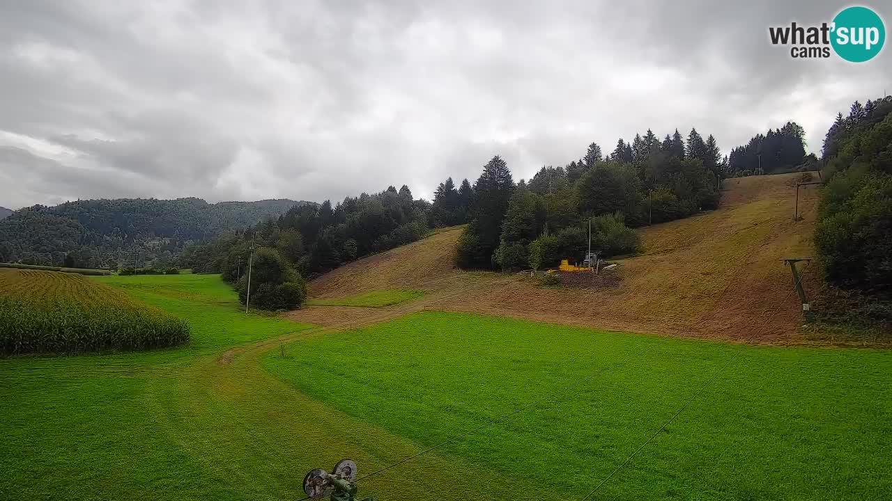 Spletna kamera Smučišče Senožeta – smučarsko središče v Srednji vasi pri Bohinju