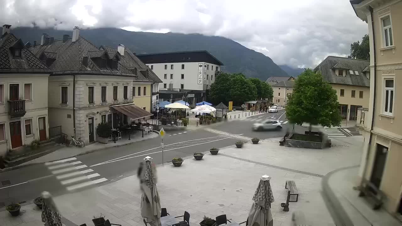 Place centrale à Bovec