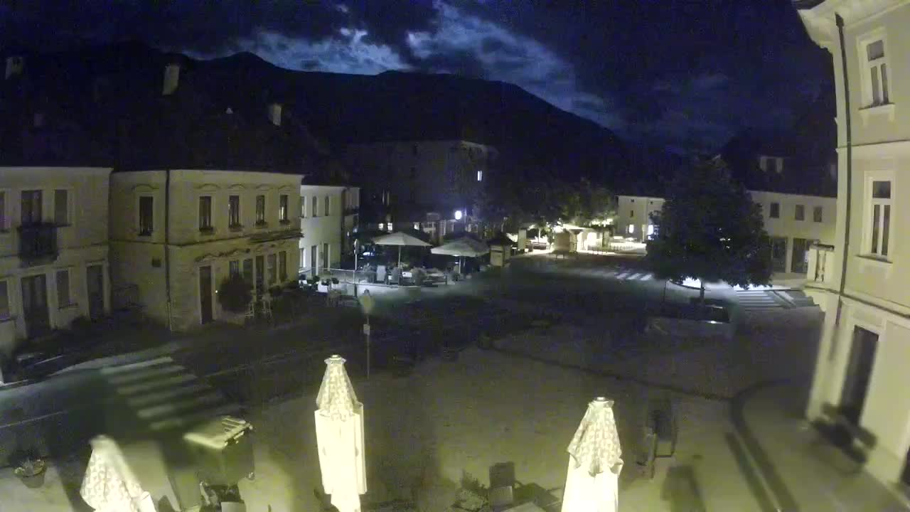 Place centrale à Bovec