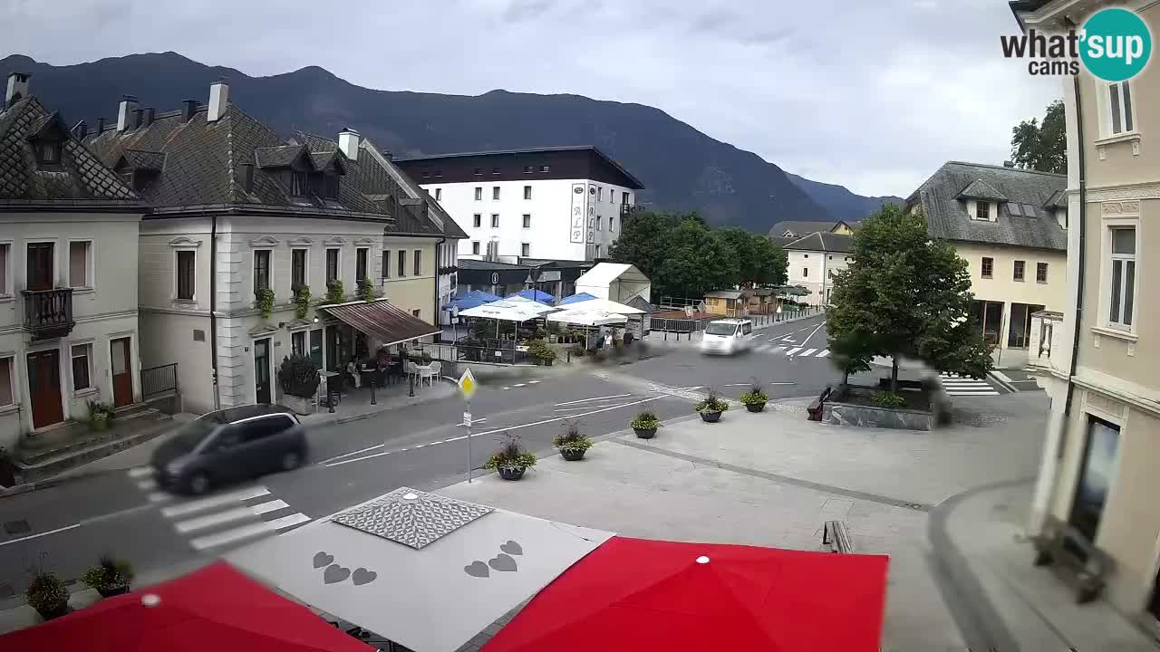 Place centrale à Bovec