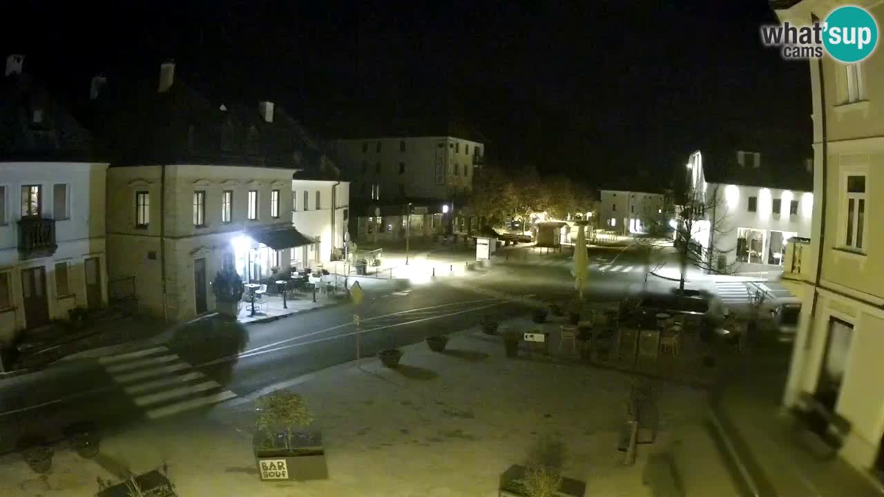 Place centrale à Bovec