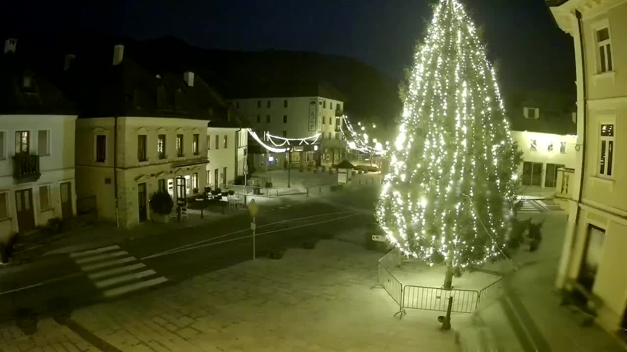 Place centrale à Bovec