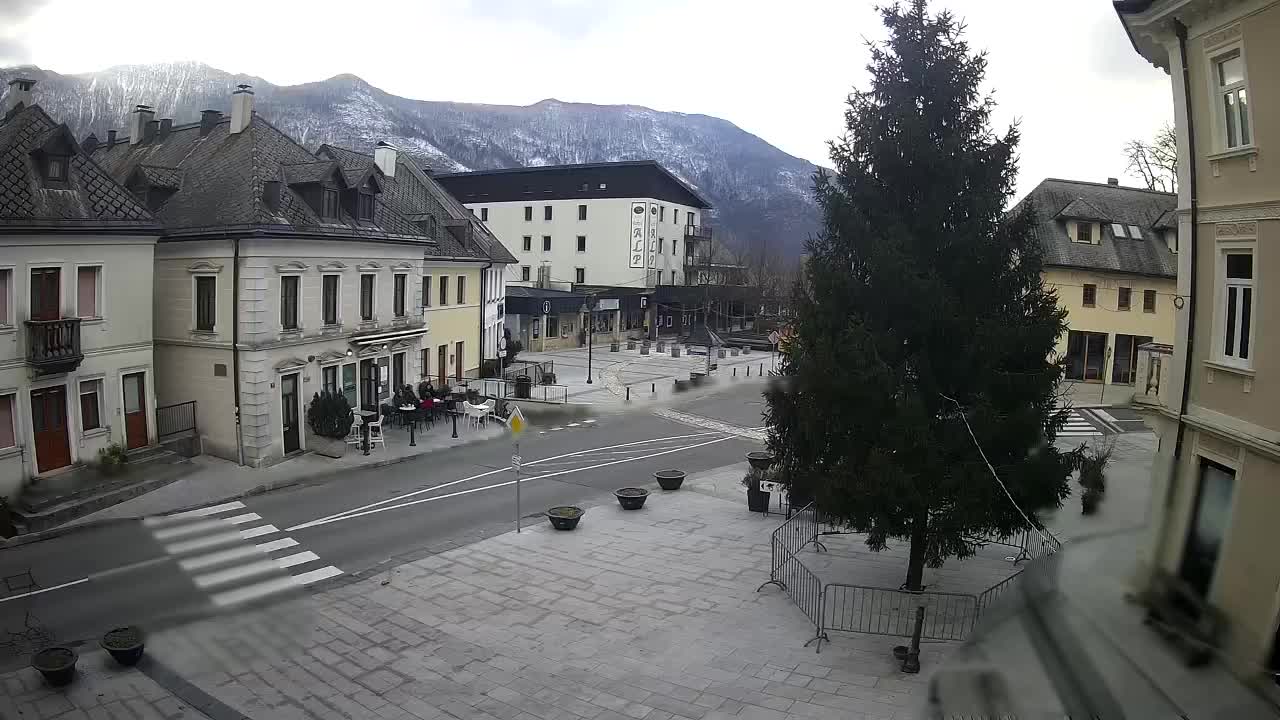 Place centrale à Bovec