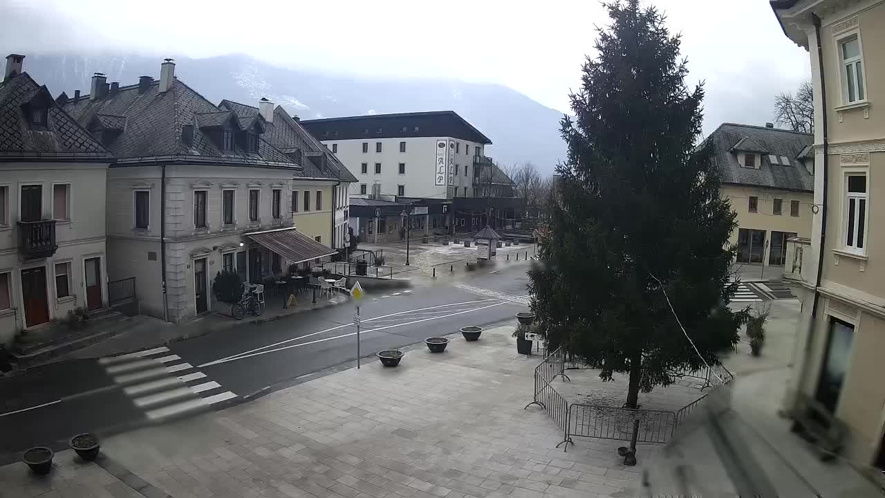 Place centrale à Bovec