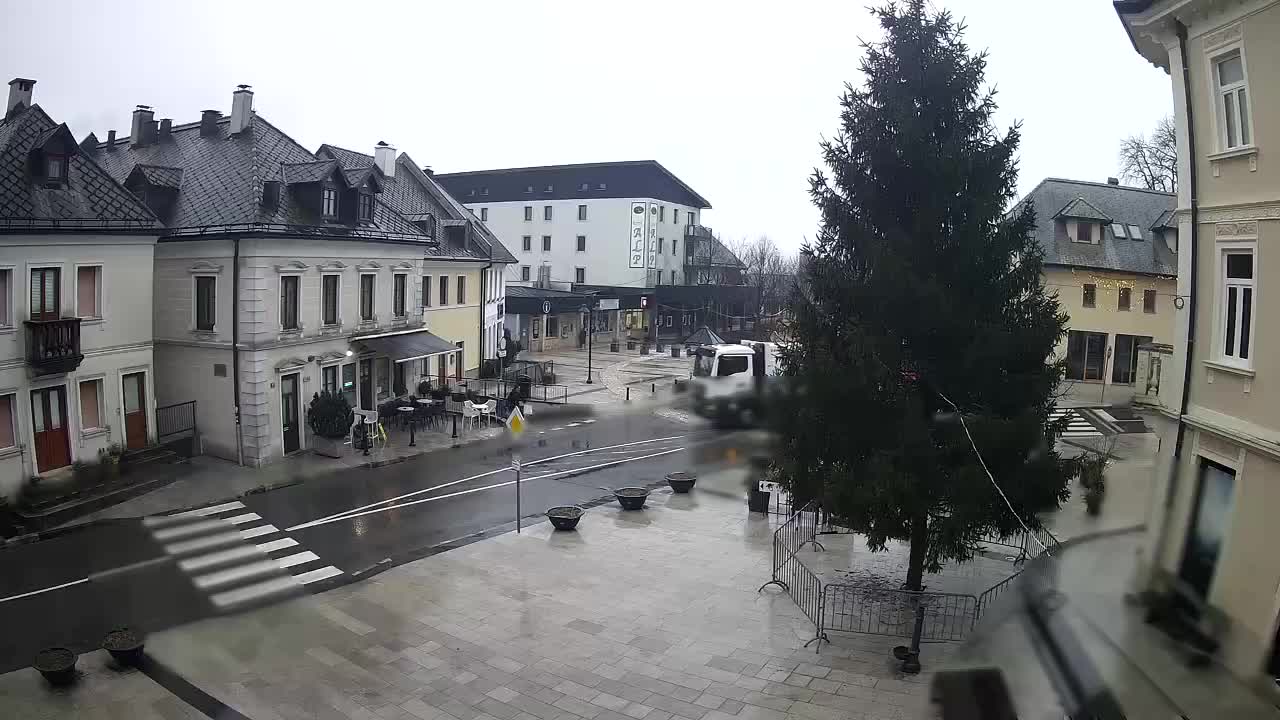 Place centrale à Bovec