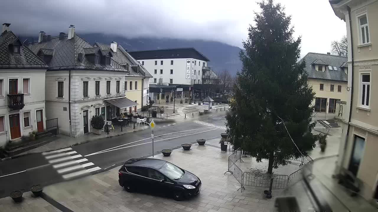 Place centrale à Bovec