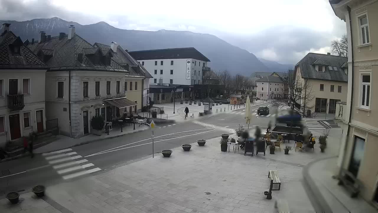 Place centrale à Bovec