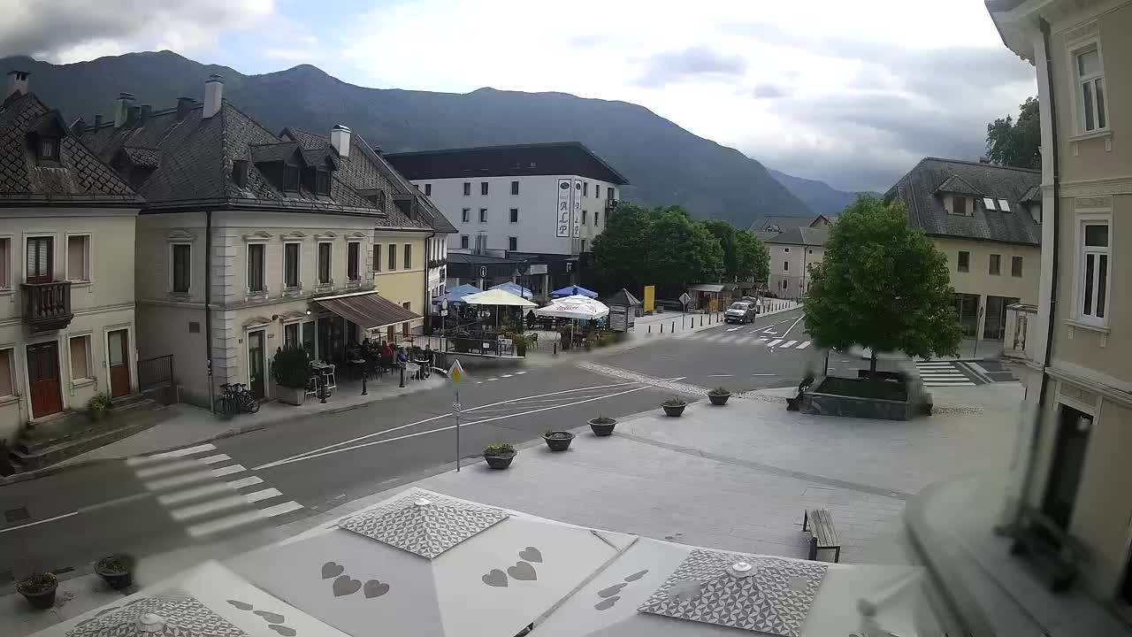 Place centrale à Bovec