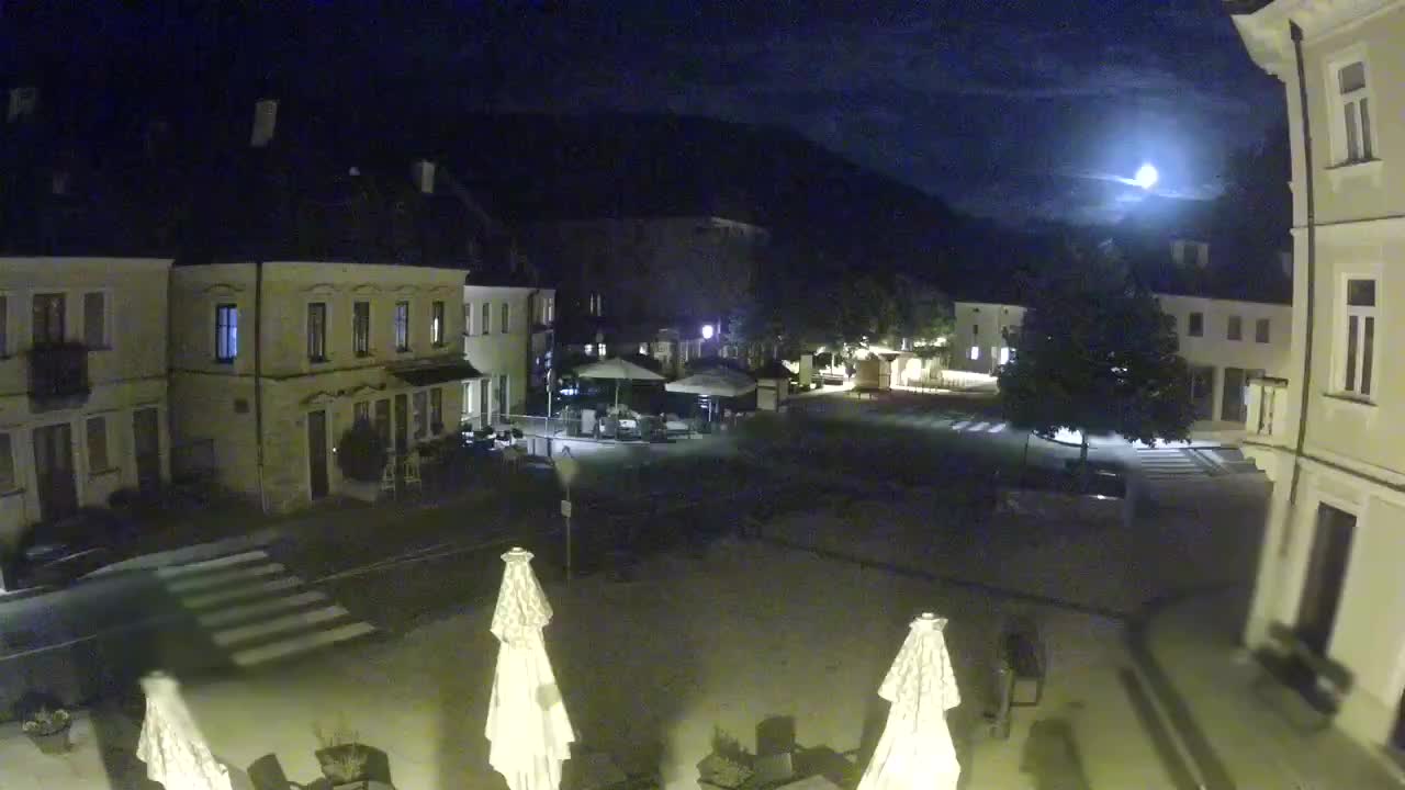 Place centrale à Bovec
