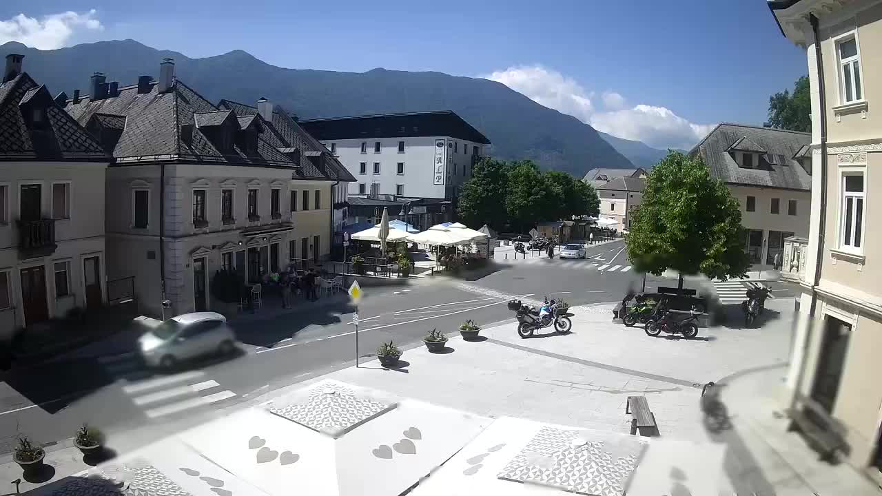 Place centrale à Bovec