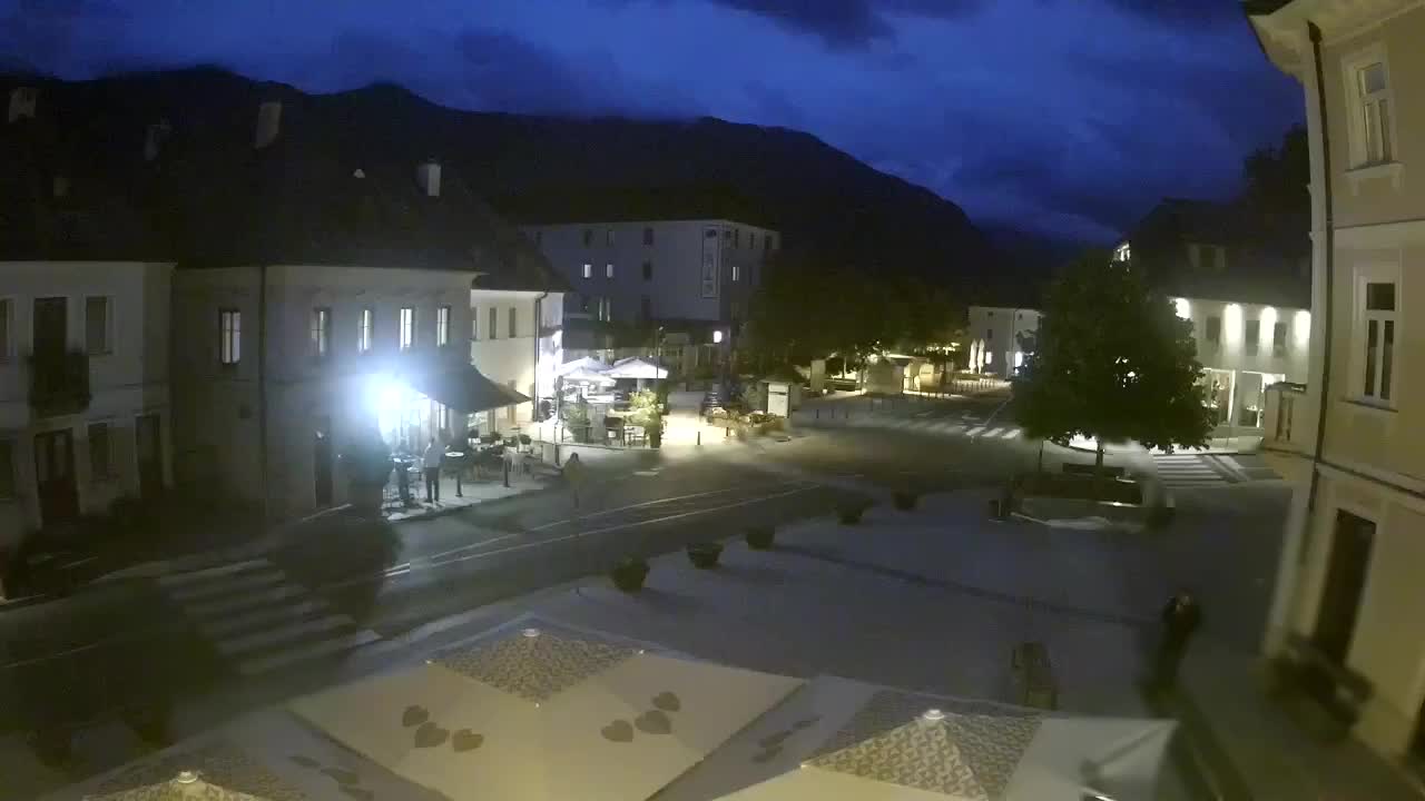 Place centrale à Bovec