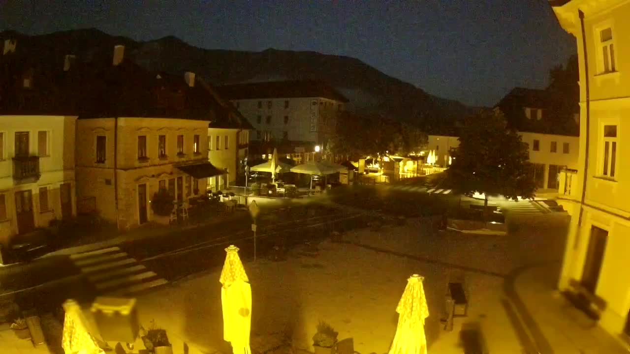 Place centrale à Bovec