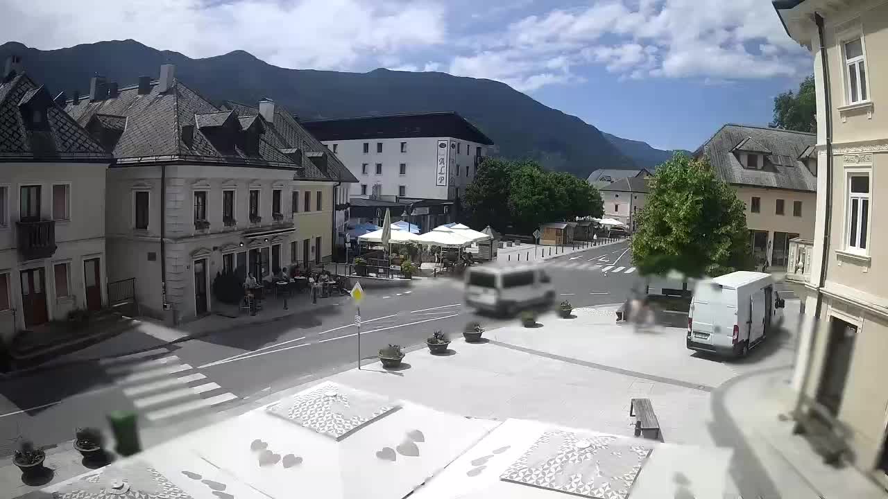 Place centrale à Bovec
