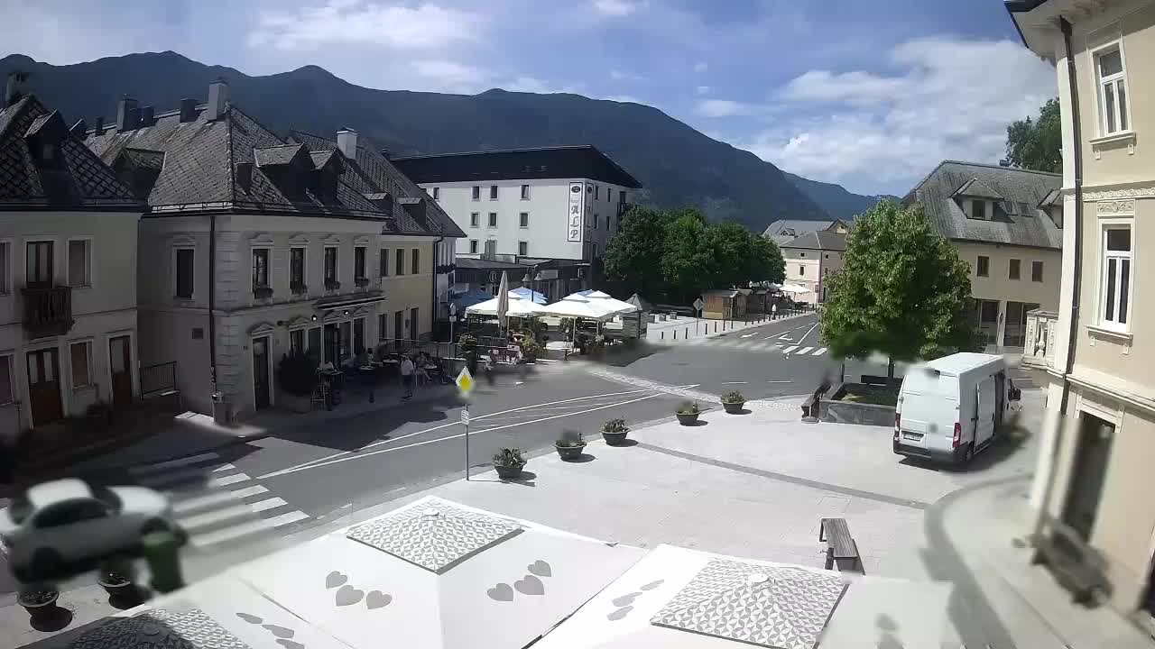 Place centrale à Bovec