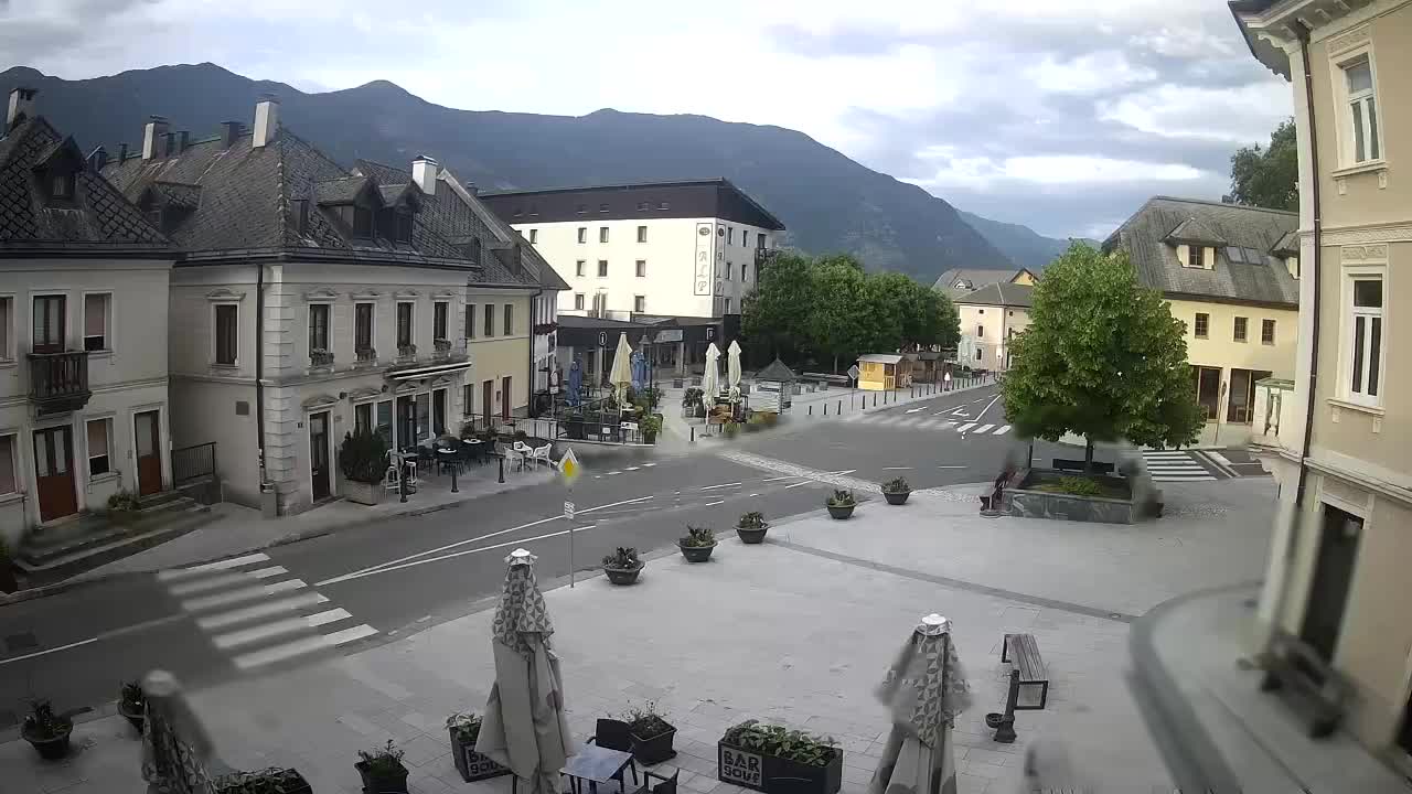 Place centrale à Bovec