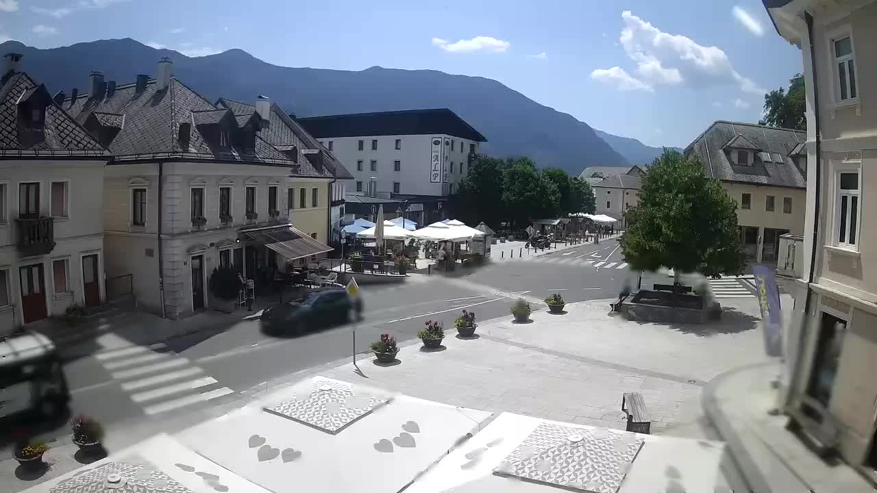 Place centrale à Bovec