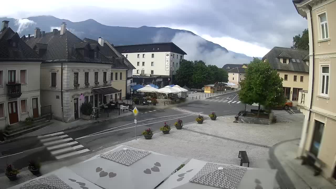 Place centrale à Bovec
