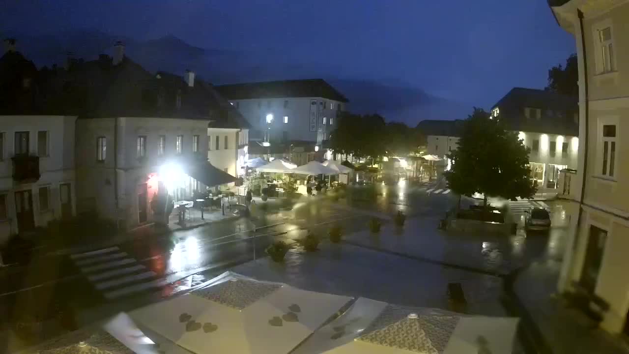 Place centrale à Bovec