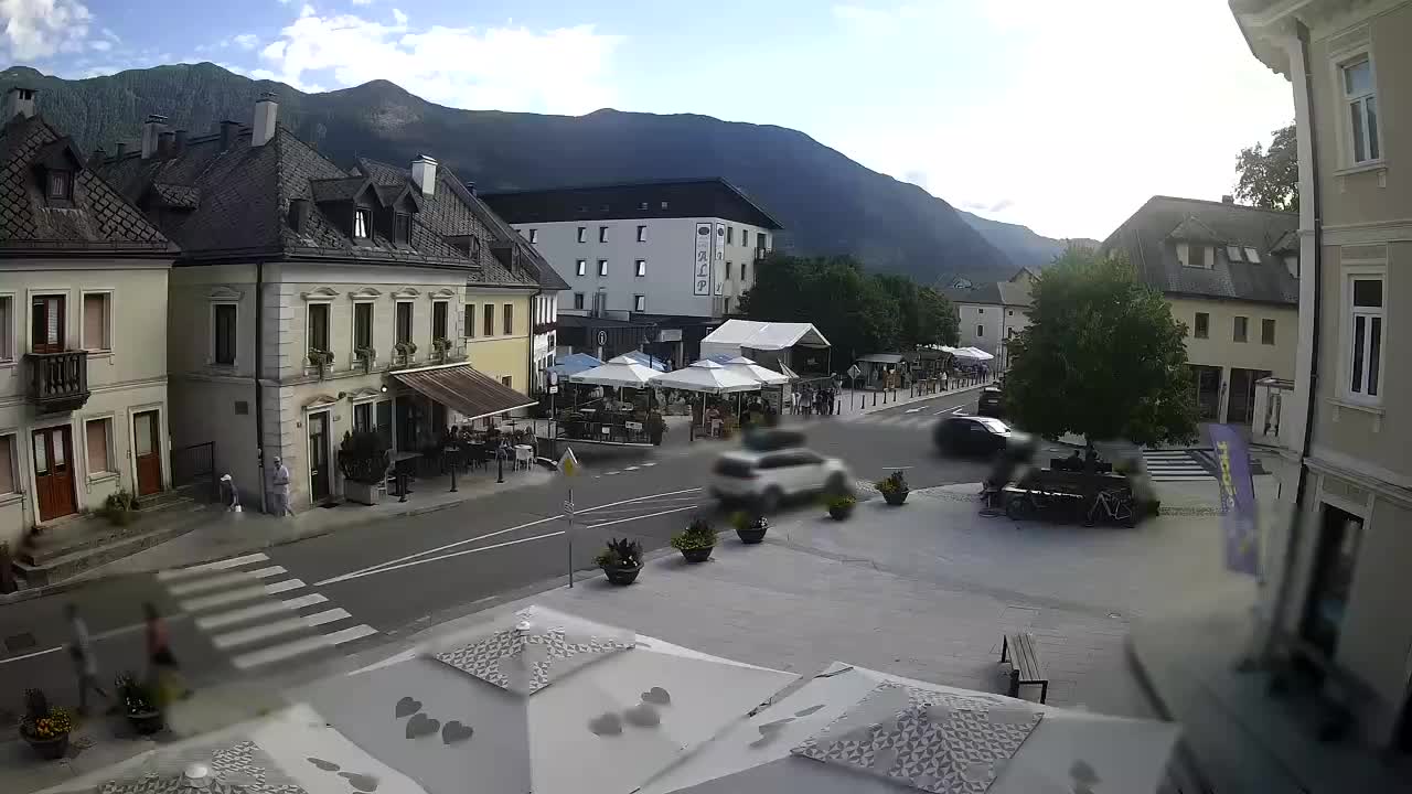 Glavni trg v Bovcu