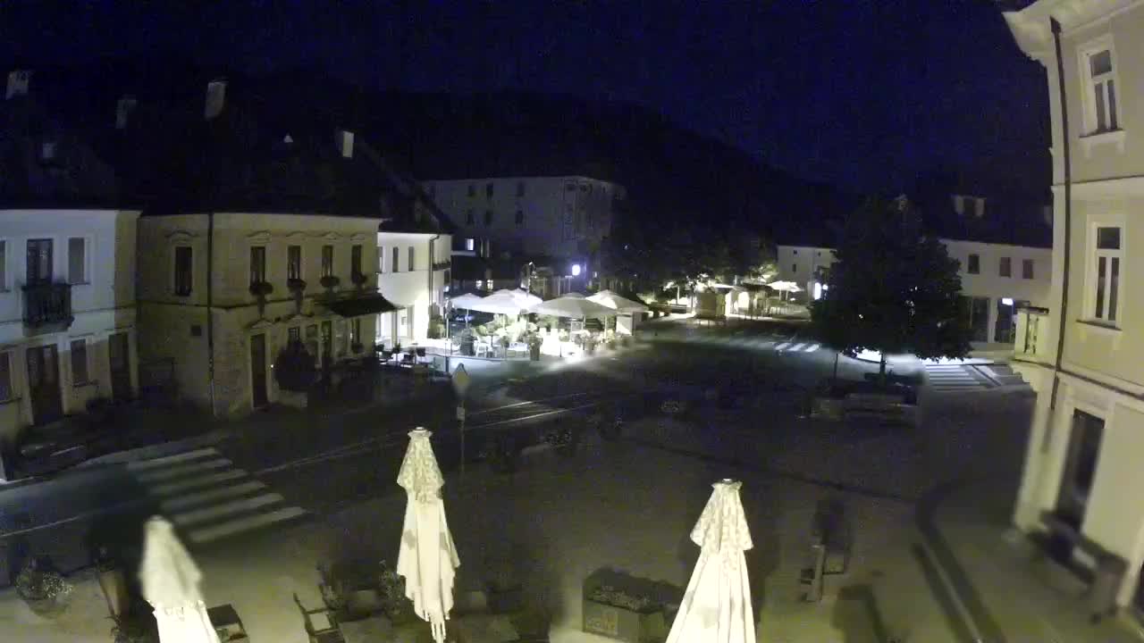 Place centrale à Bovec