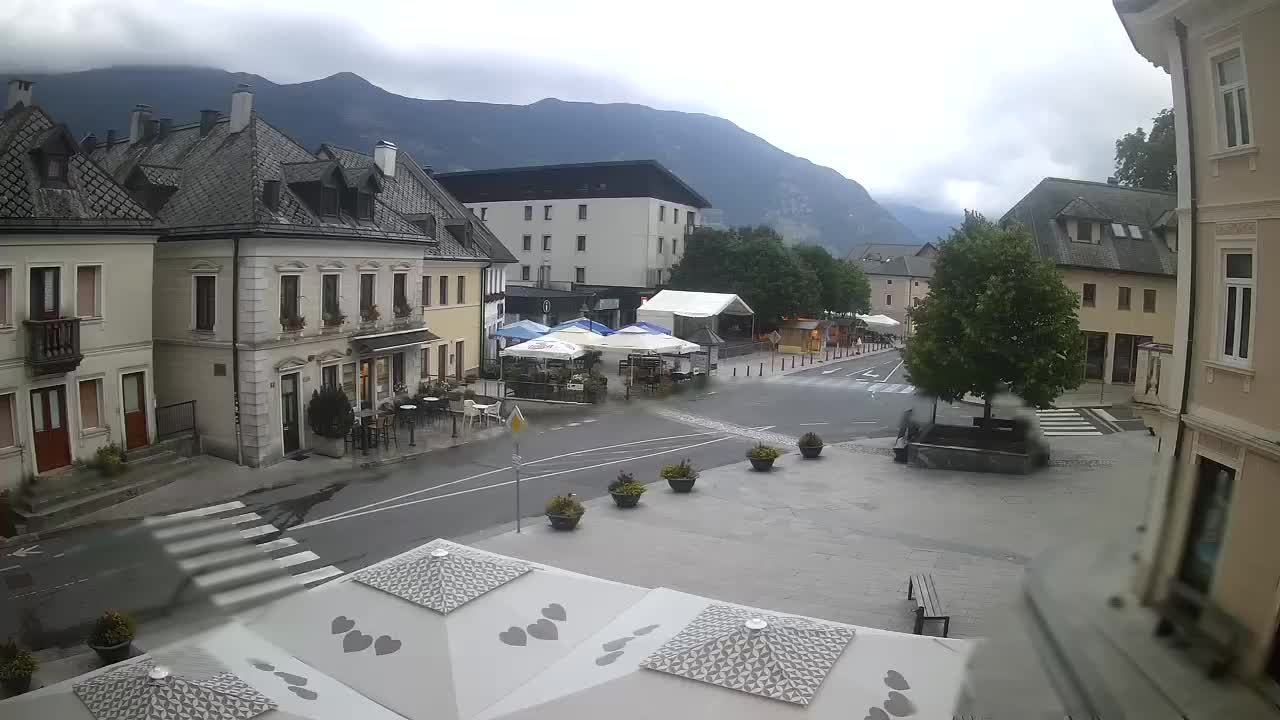 Place centrale à Bovec