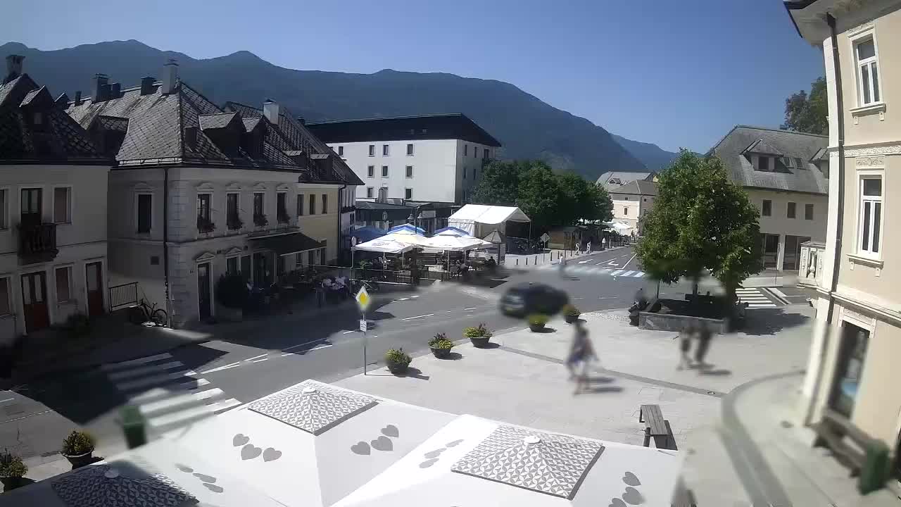 Place centrale à Bovec