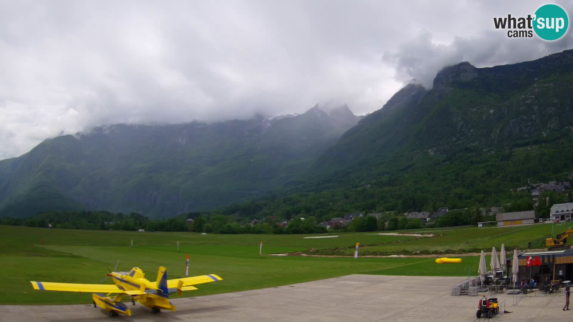 Live webcam Bovec airport – View to Kanin