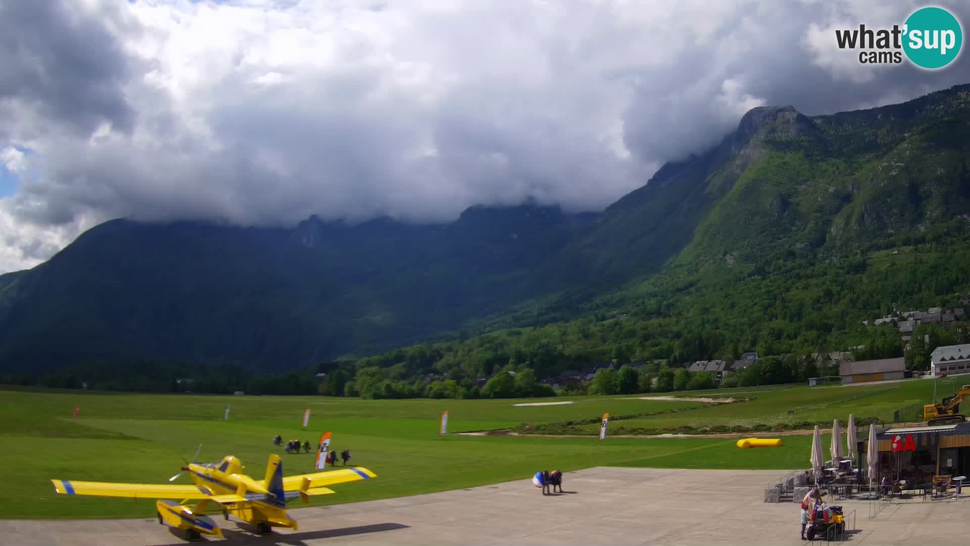 Live webcam Bovec airport – View to Kanin